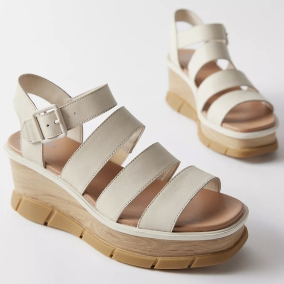 Sorel Joanie III Ankle Strap Wedge Sandal Women's 8 - Picture 1 of 13